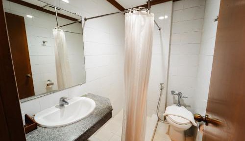 4-Bed Mixed Dormitory Room