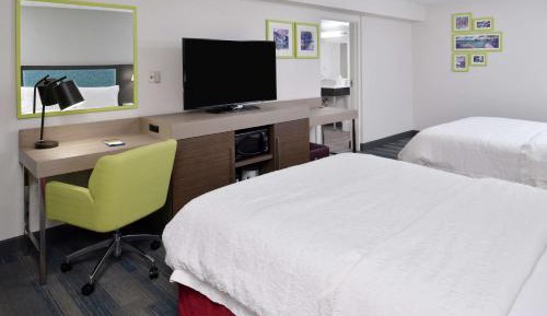 Queen Room with Two Queen Beds and Bath Tub - Mobility and Hearing Access/Non-Smoking