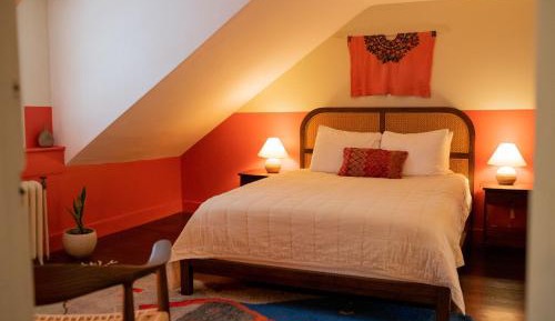 Standard Queen Room
