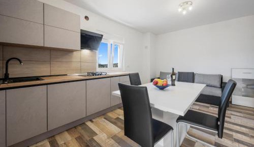 Four-Bedroom Holiday Home