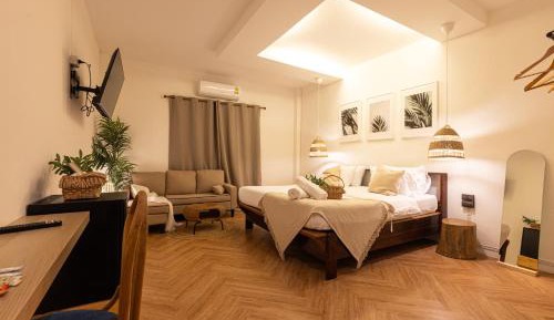 Deluxe Double Room with Bath