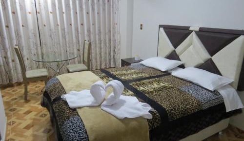 Deluxe Room (2 Adults + 1 Child)