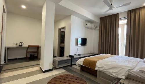 Deluxe Double Room with Balcony