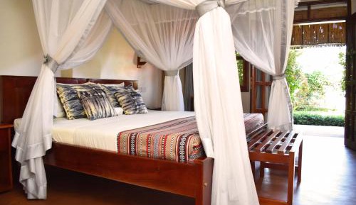 Deluxe Double or Twin Room with Garden View