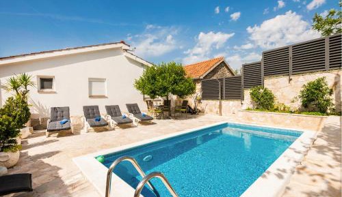Two-Bedroom Holiday Home