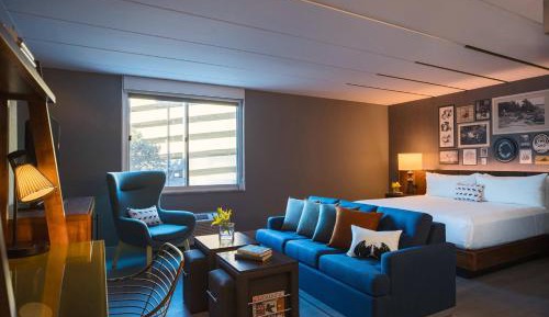 King Suite - Lounge Access