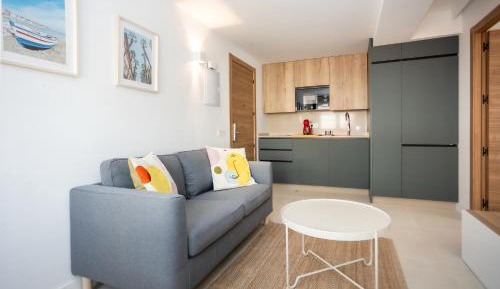 Studio Apartment