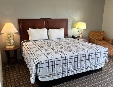 King Room - Non-Smoking