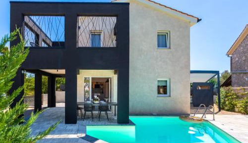 Villa with Private Pool