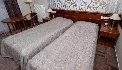 Twin Room with Bath