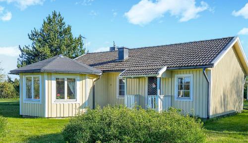 Two-Bedroom Holiday Home