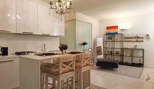 One-Bedroom Apartment with Terrace