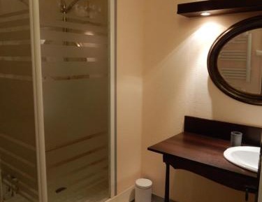 Twin Room with Private Bathroom