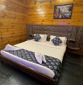 King Room with Pool View