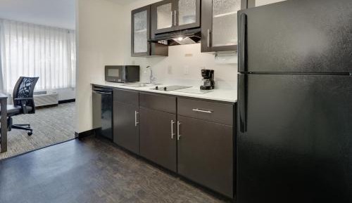 One-Bedroom Suite - Disability Access/Non-Smoking