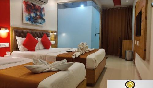 Deluxe Queen Room with Two Queen Beds