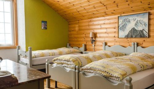 Triple Room with Mountain View