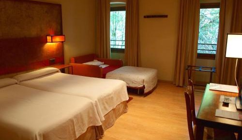 Double or Twin Room with Extra Bed