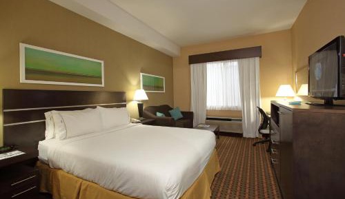 Standard King Room with Sofa Bed - Non-Smoking