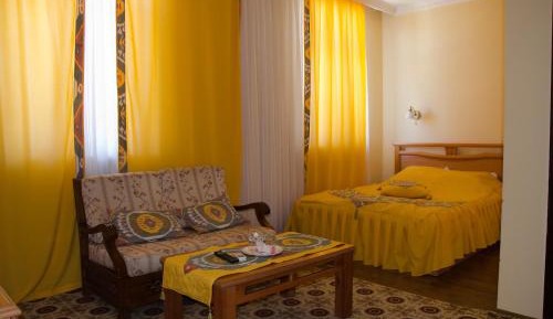 Queen Room