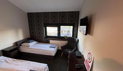 Twin Room with Private Bathroom