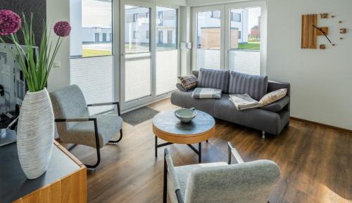 Apartment with Lake View