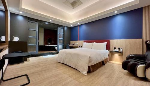 Deluxe Double Room with Bath