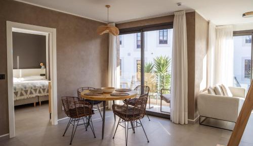 Apartment with Garden View
