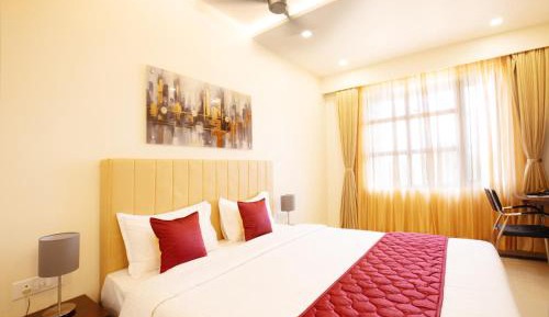 Deluxe Queen Room