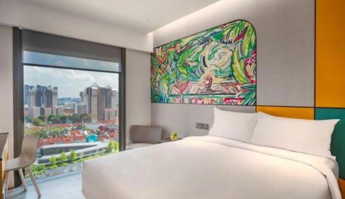 Deluxe Queen Room