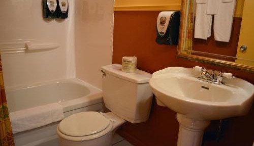 Country-Style King Room
