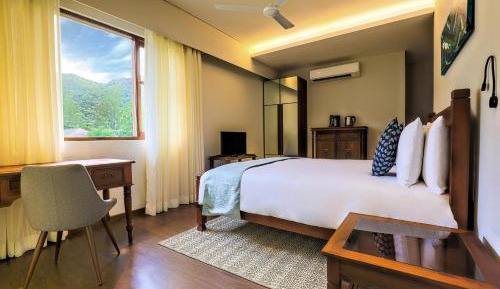 Lodge Room with Mountain View