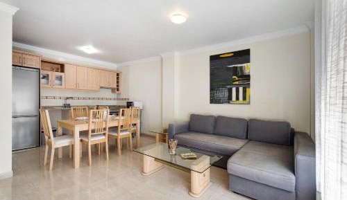 Superior One-Bedroom Apartment