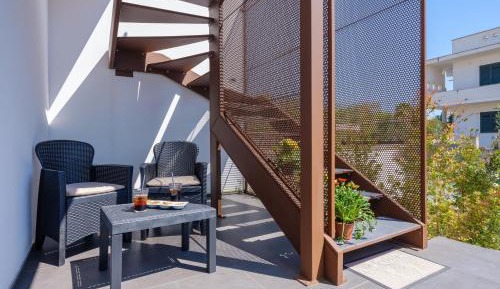 Superior One-Bedroom Apartment with Balcony