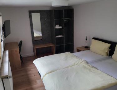 Large Double Room
