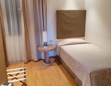 Classic Single Room
