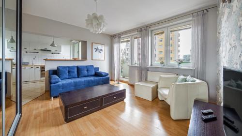 One-Bedroom Apartment- ul. Legionów 119