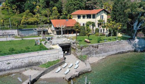Villa - Beach Front