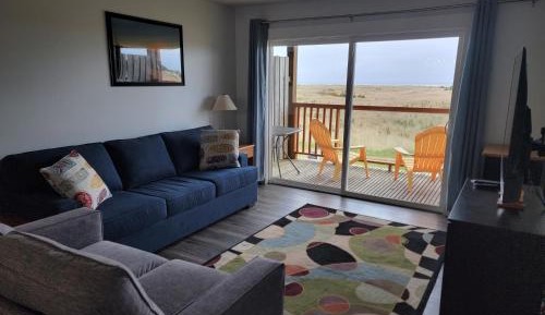 2nd Floor Deluxe Condo - Ocean View with Balcony (Non Pet Friendly)