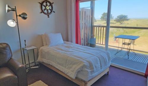 	2nd Floor Condo - Ocean View with Balcony (Dog Friendly)