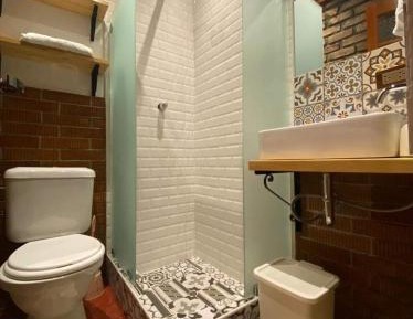 Twin Room with Private Bathroom