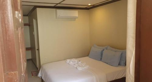 Queen Room with Sea View