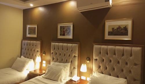 Triple Room