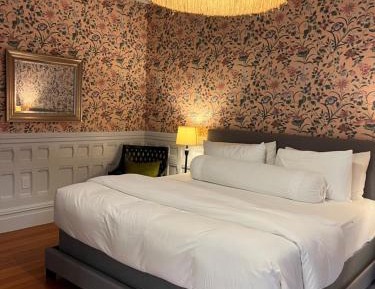 Single Room with Bathroom