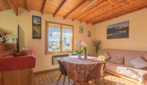 Superior One-Bedroom Apartment