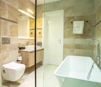 Suite with Hot Tub