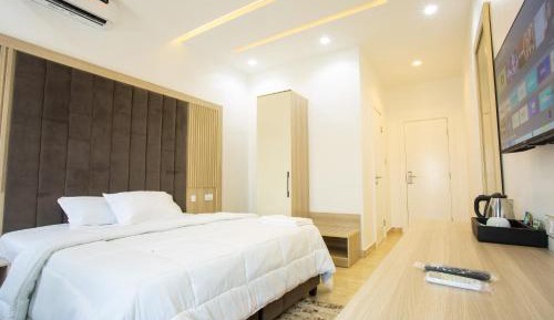 Deluxe Double Room (2 Adults + 1 Child)