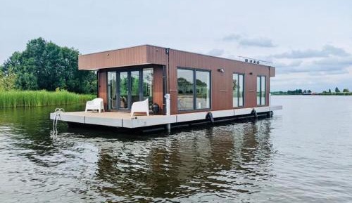 House Boat