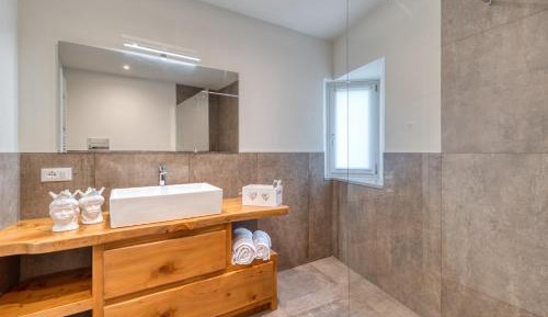 Apartment - Split Level