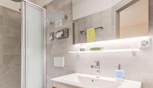 Modern Single Room